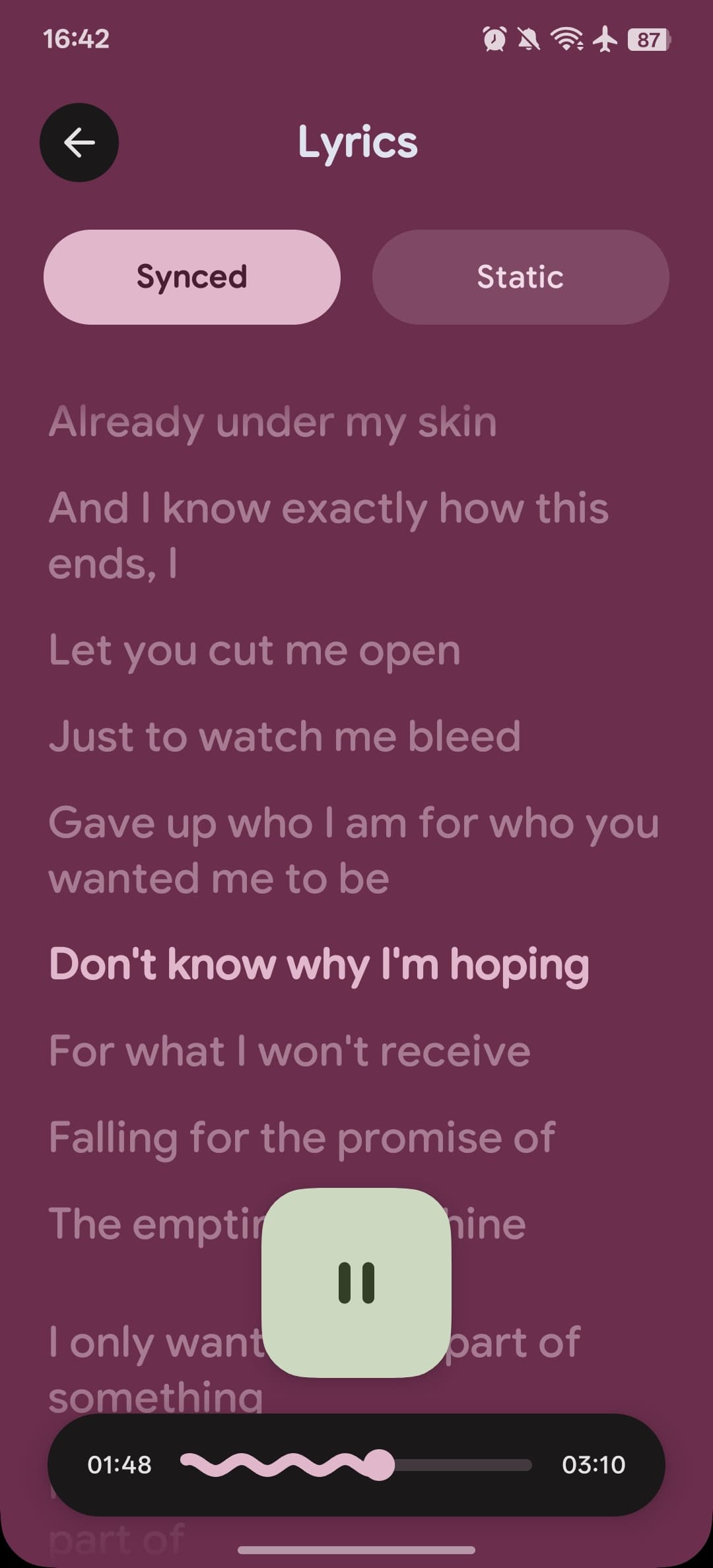 Aro’s lyrics view showing song lines and playback progress